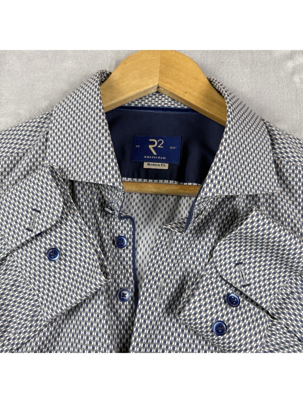 R2 Amsterdam Modern Fit Blue White Geometric Print Button Up Dress Shirt Men 44